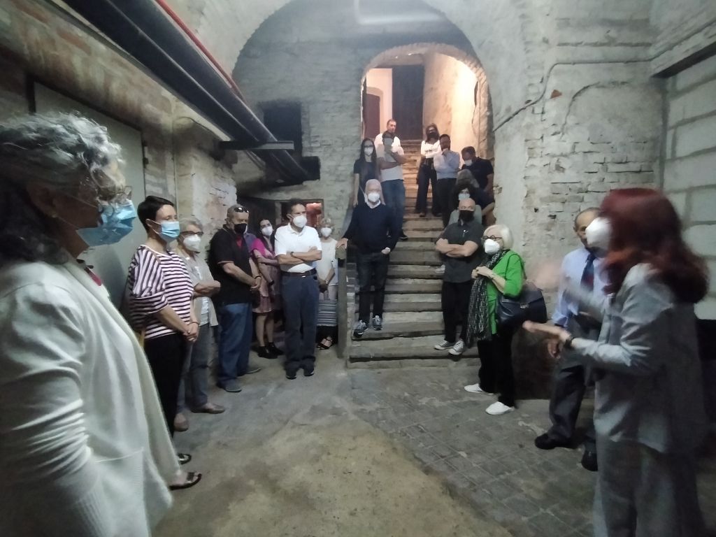 E si finisce in cantina...